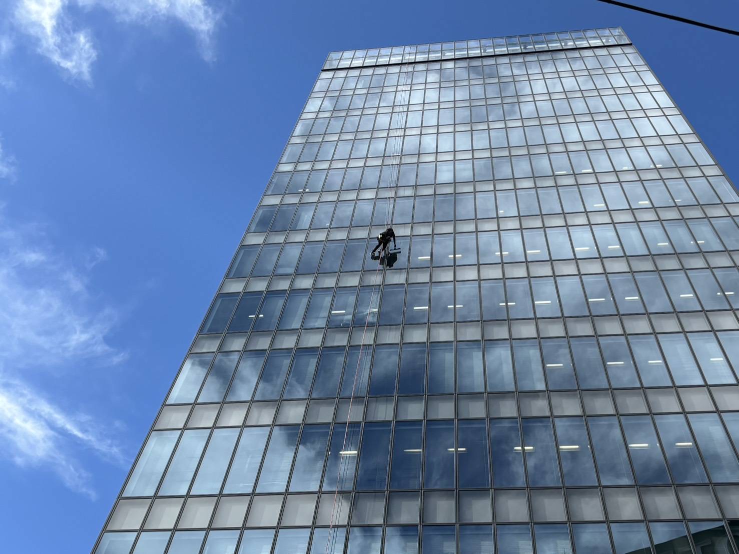 【高所清掃】民間オフィスビル